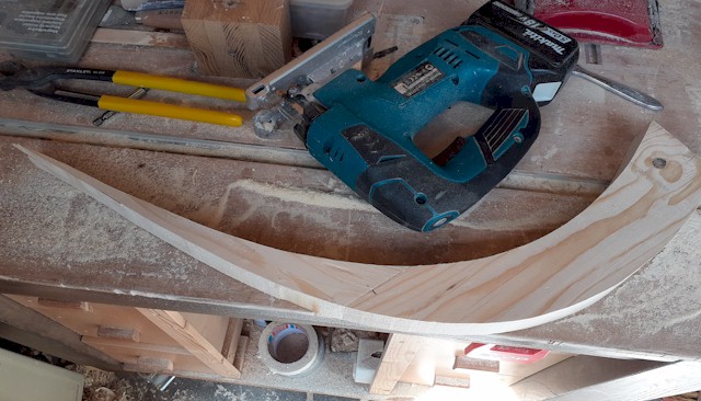 Boog glijder uitgezaagd