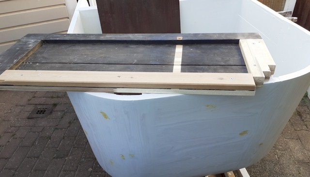 Maken van de achterbank van de slee