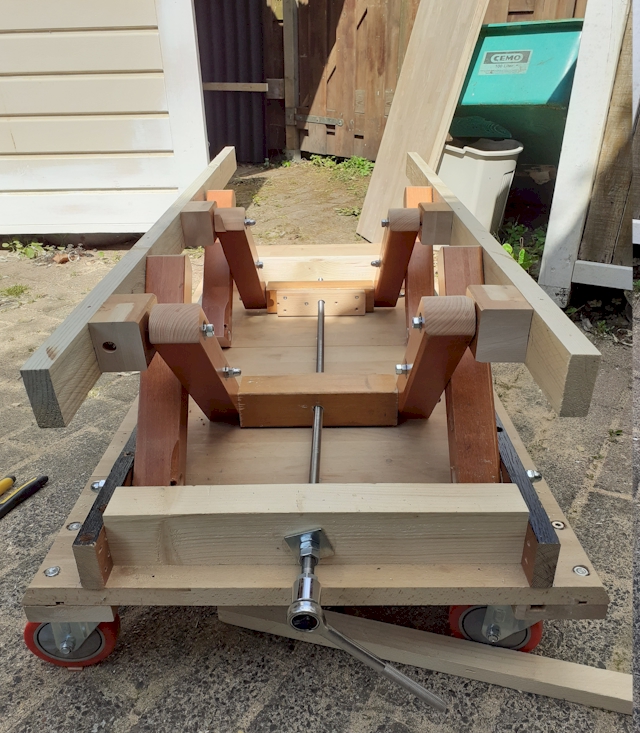 hefmechanisme schaarheftafel monteren dragers voor het blad